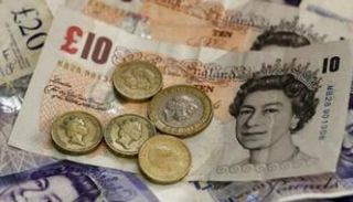  الإسترليني يحلق لأعلى مستوى في 18 شهر