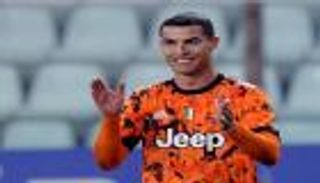 CR7.. سيارة رونالدو تخطف الأضواء في دبي