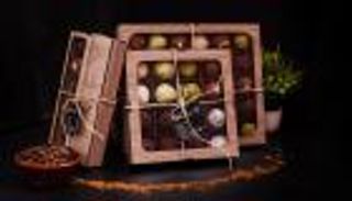 "لابيش والشوكولاتة".. مظاهر استقبال عام جديد في الجزائر