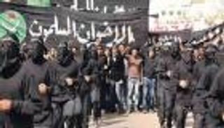 يدير 19 شركة إخوانية.. التحفظ على أموال ملياردير مصري هارب