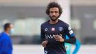 الهلال ضد الاتحاد.. الشهراني يؤزم موقف الزعيم في الكلاسيكو السعودي