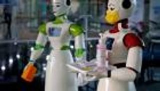 عام كورونا.. روبوتات مقاتلة تتعقب الفيروس