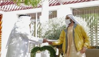 الشيخ محمد بن راشد آل مكتوم يتسلم دعوة الإمارات لحضور القمة 41