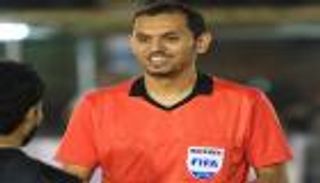 الدوري السعودي.. حكم الكلاسيكو يوحد جماهير الهلال والاتحاد