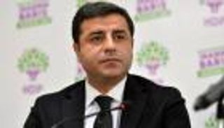 قضاء أردوغان يمتهن حقوق الإنسان.. رفض الإفراج عن دميرتاش مجددا