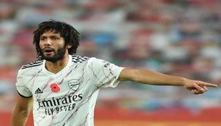 محمد النني لاعب وسط أرسنال