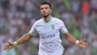 الدوري السعودي.. صاروخية السومة القاتلة تقود الأهلي لملاحقة الهلال