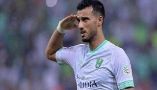 عمر السومة مهاجم الأهلي السعودي
