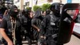 قتل حارسا ورفض طعام السجن.. وفاة زعيم خلية إرهابية بالمغرب