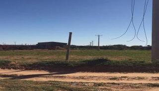 سرقة أسلاك كهربائية في جنوب طرابلس. (شركة الكهرباء)