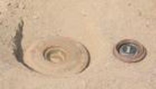 "مسام" السعودي ينتزع 1352 لغما حوثيا باليمن