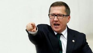 السياسي التركي المعارض لطفي تورقان