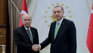 أردوغان وحليفه باهجه لي