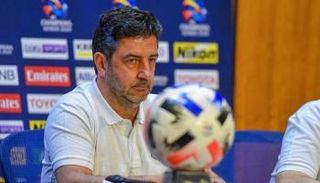 روي فيتوريا مدرب النصر السعودي السابق