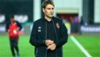 على طريقة فايلر.. مدرب جديد يرفض خلافة فيتوريا في النصر السعودي