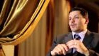 وزير الخارجية اليمني يكشف المسؤول عن انفجارات مطار عدن