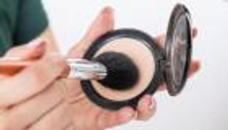 نصائح مهمة عند استخدام مستحضرات التجميل