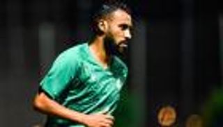 20 غرزة لن ينساها حسام عاشور في أول مواجهة ضد الأهلي المصري
