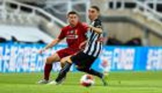 نيوكاسل ضد ليفربول.. هل يحصل يونايتد على هدية الكريسماس من الماكبايس؟