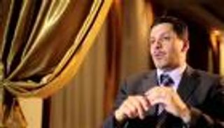 اليمن يدعو لتحقيق أممي بتفجير عدن ومواجهة المشروع الإيراني