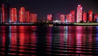 ووهان تحتفل بليلة رأس السنة