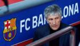 مدرب برشلونة يتمنى تزيين قبره بدوري أبطال أوروبا