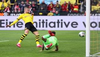 هالاند مهاجم بروسيا دورتموند