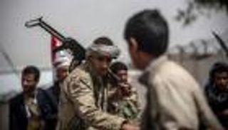 تقرير أممي: إيران سلمت الحوثي أسلحة بتقنيات حديثة