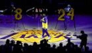 بالفيديو.. لوس أنجلوس ليكرز يقيم حفل وداع مؤثرا للراحل براينت