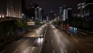 شوارع ووهان الصينية خاوية عقب انتشار فيرس كورونا- رويترز 