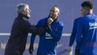 فيدال أول ضحايا سياسة سيتين في برشلونة