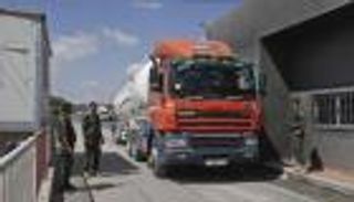 إسرائيل توقف تسهيلات إدخال البضائع لقطاع غزة