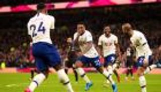 توتنهام يقرب ليفربول من رقم تاريخي في "البريمييرليج"