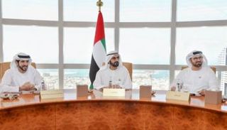 الشيخ محمد بن راشد آل مكتوم خلال ترؤسه مجلس دبي