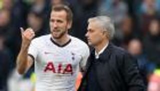 مورينيو يعلن غياب هاري كين حتى نهاية الموسم