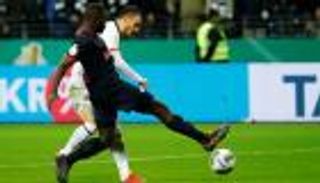 فرانكفورت يفجر مفاجأة ويطيح بلايبزج من كأس ألمانيا