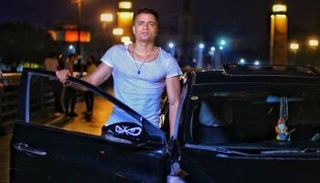 مطرب المهرجانات المصري حسن شاكوش