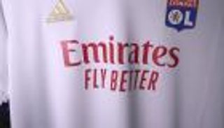 ليون الفرنسي ينضم إلى سلسلة رعاية "طيران الإمارات"