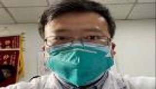 الصين تحقق في وفاة أول طبيب حذر من مخاطر "كورونا"