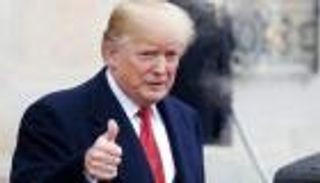 ترامب يحتفل بتبرئته من محاكمة المساءلة ويدين خصومه السياسيين