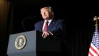 أمريكا تمدد الرسوم الإضافية على واردات الصلب والألومنيوم