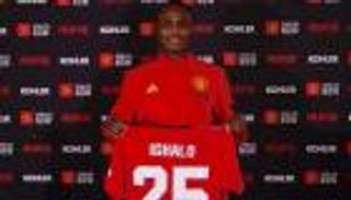 نجم إنجلترا السابق: صفقة يونايتد المضحكة ستعجل بنهاية سولسكاير