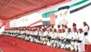 بنى تحتية وزواج جماعي.. الإمارات "جسر" الاستقرار لشباب اليمن