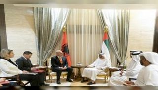  الشيخ محمد بن زايد آل نهيان خلال لقائه إيدي راما