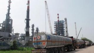 مصفاة بتروكيماويات صينية - رويترز