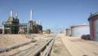 نقص الخام يوقف أعمال شركة الزاوية الليبية لتكرير النفط