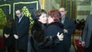 نجوم الفن والإعلام في عزاء الكاتب المصري لينين الرملي