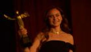 دموع رجاء الجداوي وفرحة نيللي كريم تفتتحان "أسوان لأفلام المرأة"