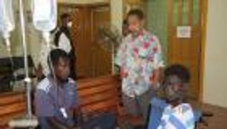 على طريقة توم هانكس.. جوز الهند ينقذ 4 تاهوا في المحيط شهرا