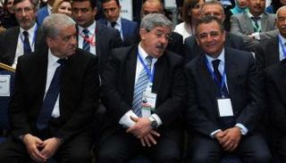 رئيسا الوزراء السابقان أويحيى وسلال ووزير الصناعة الأسبق بوشوارب الهارب